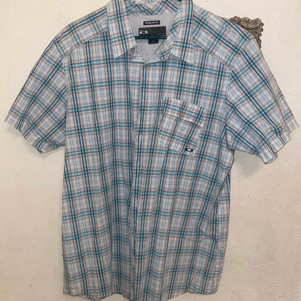 Mens Oakley button down short sleeve